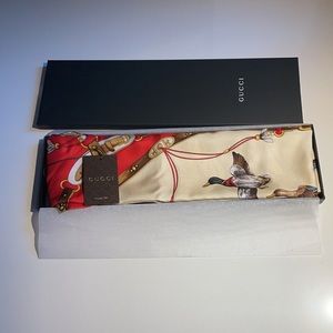 Gucci Silk scarf
